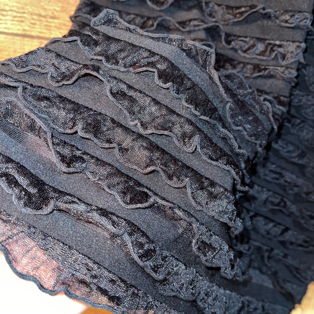 Mascara Tiered Ruffle Tank Top - Picture 3 of 4